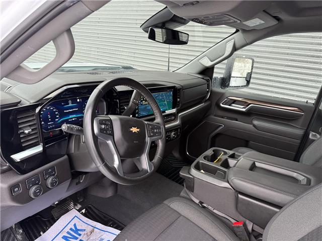 2025 Chevrolet Silverado 3500HD LT (Stk: U11069) in London - Image 11 of 24