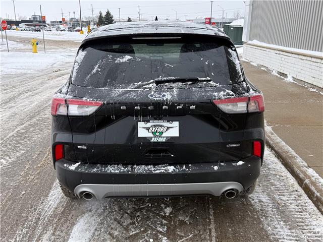 2022 Ford Escape SE Hybrid (Stk: UM040A) in London - Image 5 of 23 2022 Ford Escape SE Hybrid (Stk: UM040A) in London - Image 5 of 23