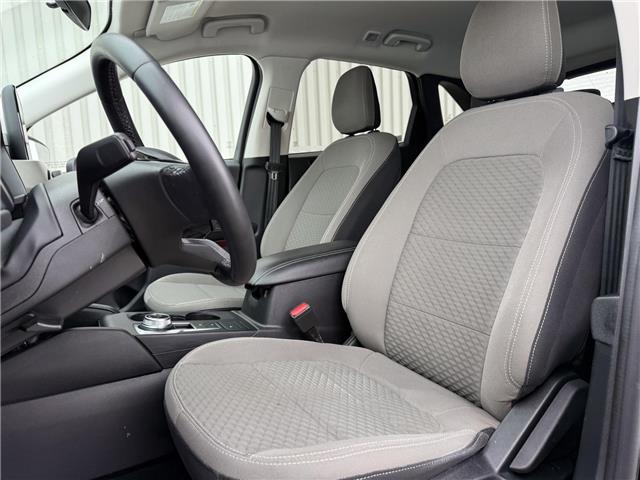 2022 Ford Escape SE Hybrid (Stk: UM040A) in London - Image 8 of 23 2022 Ford Escape SE Hybrid (Stk: UM040A) in London - Image 8 of 23