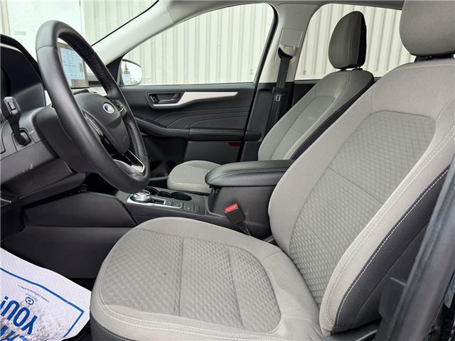 2022 Ford Escape SE Hybrid (Stk: UM040A) in London - Image 9 of 23 2022 Ford Escape SE Hybrid (Stk: UM040A) in London - Image 9 of 23