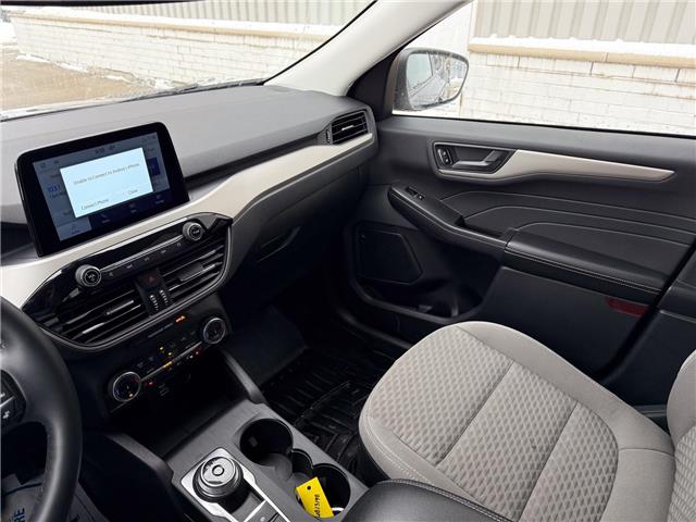 2022 Ford Escape SE Hybrid (Stk: UM040A) in London - Image 18 of 23 2022 Ford Escape SE Hybrid (Stk: UM040A) in London - Image 18 of 23
