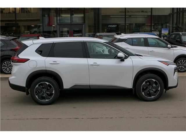 2026 Nissan Rogue SV Moonroof (Stk: T26168) in Kamloops - Image 7 of 21