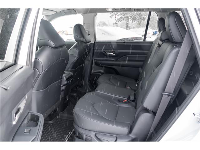 2025 Toyota Grand Highlander Hybrid XLE (Stk: 26035A) in Walkerton - Image 15 of 17