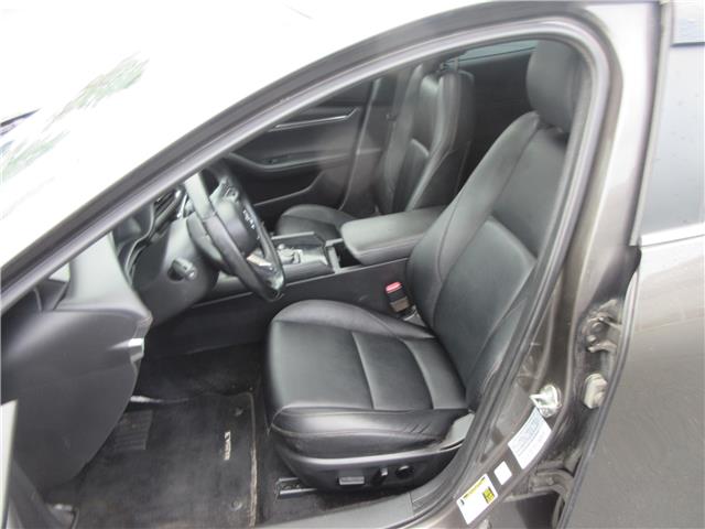 2019 Mazda Mazda3 Sport GS in Hebbville - Image 16 of 31