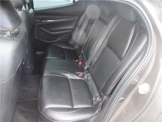 2019 Mazda Mazda3 Sport GS in Hebbville - Image 17 of 31