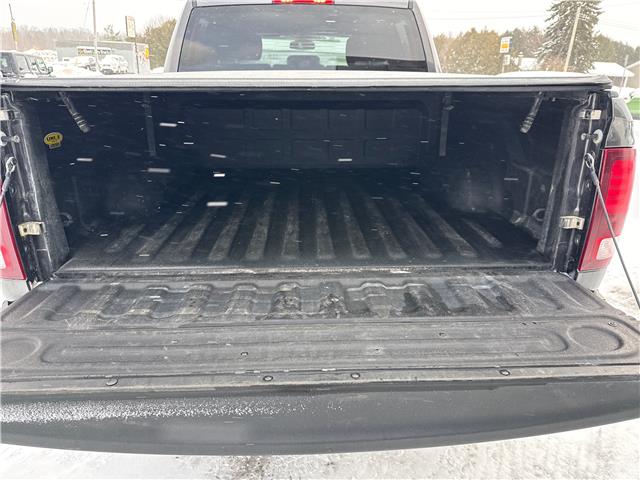 2022 RAM 1500 Classic SLT (Stk: 26011A) in Meaford - Image 9 of 12