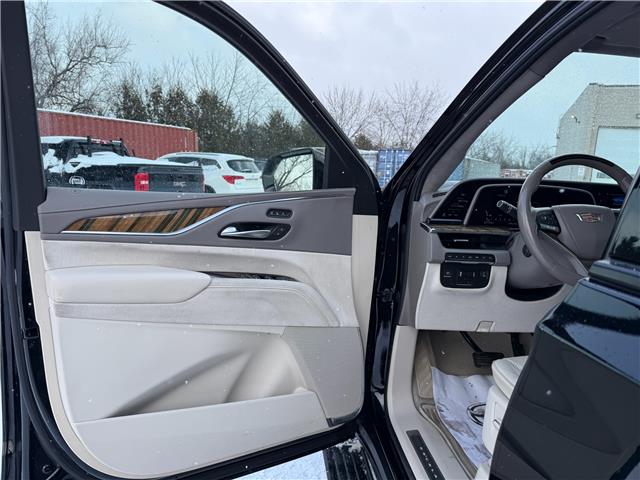 2022 Cadillac Escalade ESV Sport Platinum (Stk: 16084) in Newmarket - Image 9 of 50