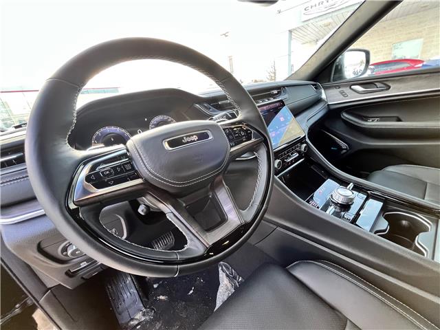 2025 Jeep Grand Cherokee Overland (Stk: 25-434) in Sarnia - Image 12 of 24
