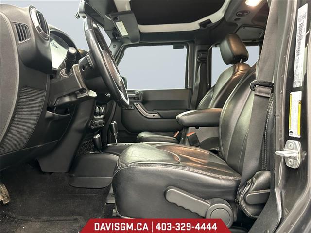 2018 Jeep Wrangler JK Unlimited Sahara (Stk: 302679) in Lethbridge - Image 9 of 15