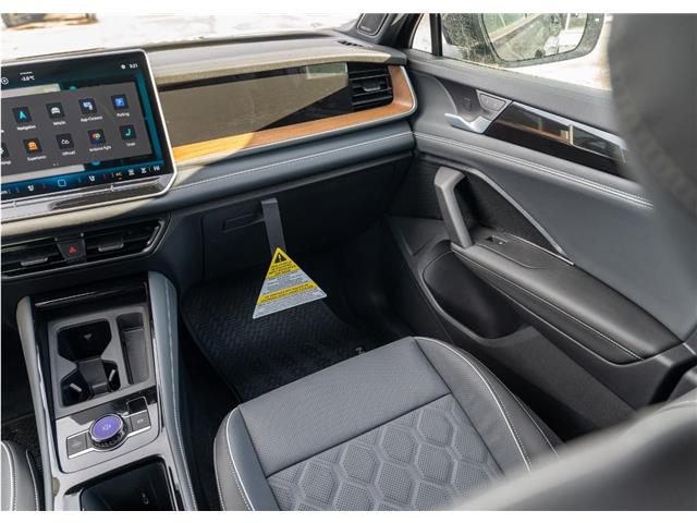 2026 Volkswagen Tiguan Highline Turbo R-Line (Stk: TT-125) in Calgary - Image 23 of 26