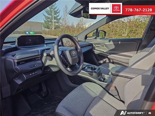 2026 Toyota bZ XLE (Stk: TB002421) in Courtenay - Image 13 of 25