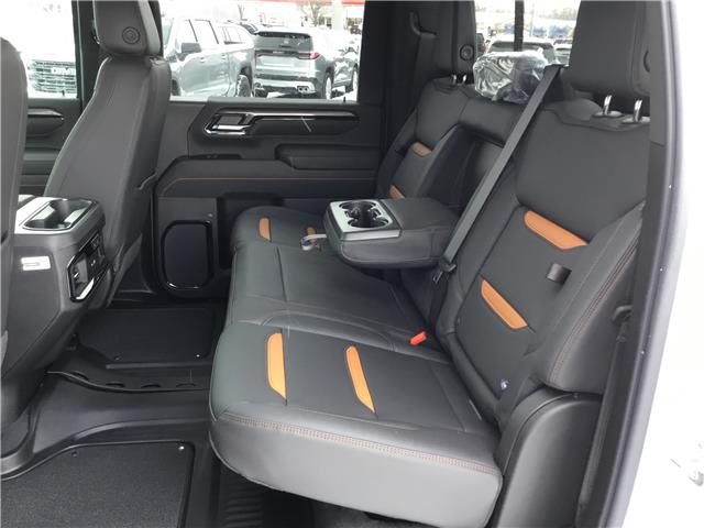 2026 GMC Sierra 2500HD AT4 (Stk: 26258) in Cornwall - Image 7 of 15 2026 GMC Sierra 2500HD AT4 (Stk: 26258) in Cornwall - Image 7 of 15