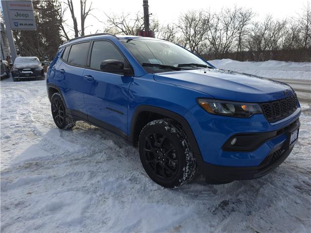 2026 Jeep Compass North (Stk: 26008) in New Hamburg - Image 4 of 20