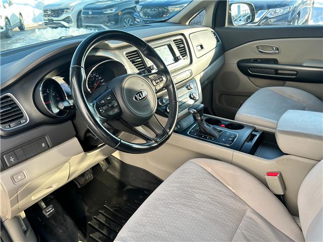 2017 Kia Sedona LX (Stk: V6158A) in Kingston - Image 9 of 23