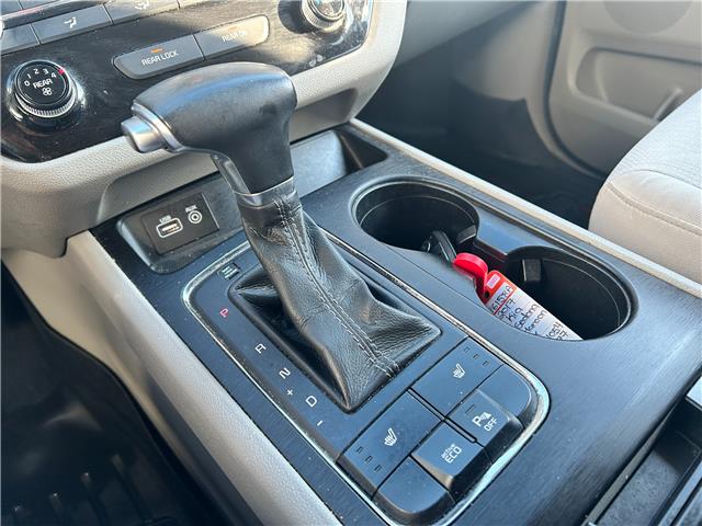 2017 Kia Sedona LX (Stk: V6158A) in Kingston - Image 13 of 23