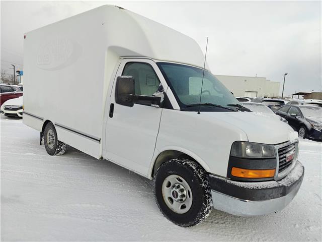 2017 GMC Savana Cutaway 3500 1WT in Ottawa - Image 9 of 18