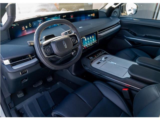 2026 Lincoln Navigator L Reserve (Stk: T-730) in Calgary - Image 11 of 22