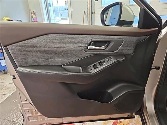 2023 Nissan Rogue SV Moonroof (Stk: 216338) in Lower Sackville - Image 4 of 12