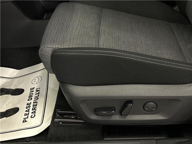 2023 Nissan Rogue SV Moonroof (Stk: 43410J) in Belleville - Image 16 of 26