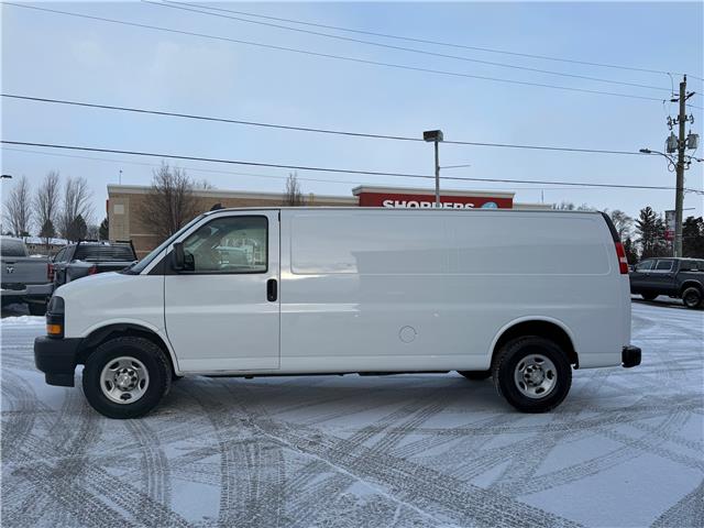 2021 Chevrolet Express 2500 Work Van (Stk: W9326) in Uxbridge - Image 4 of 16