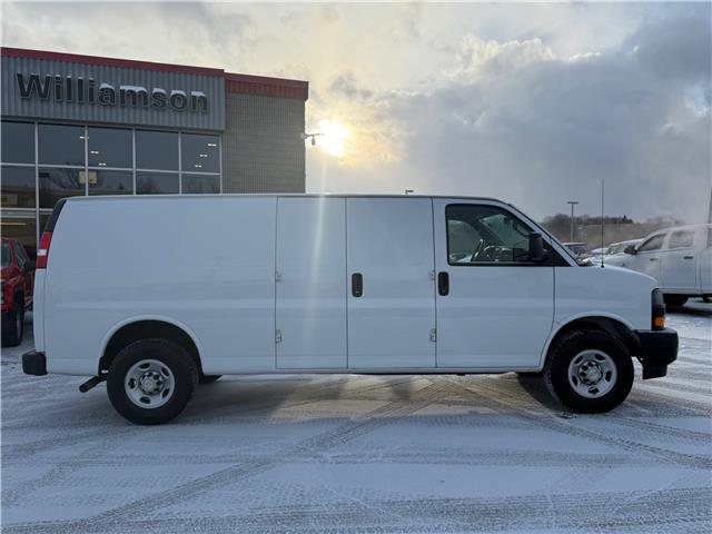 2021 Chevrolet Express 2500 Work Van (Stk: W9326) in Uxbridge - Image 8 of 16