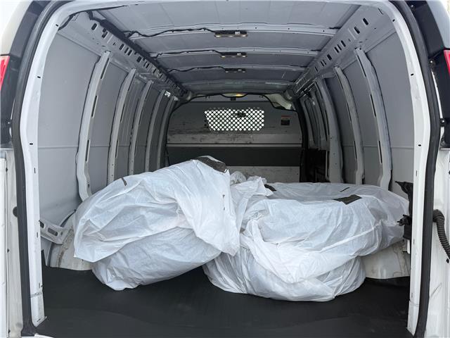 2021 Chevrolet Express 2500 Work Van (Stk: W9326) in Uxbridge - Image 15 of 16