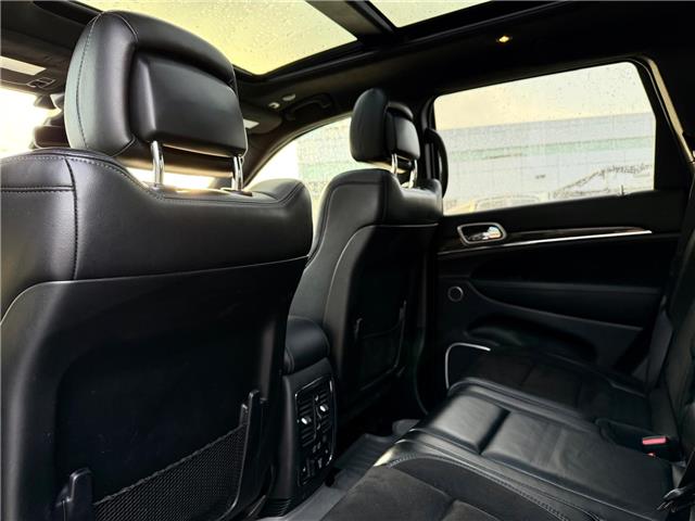 2019 Jeep Grand Cherokee SRT (Stk: 260325A) in Calgary - Image 16 of 18