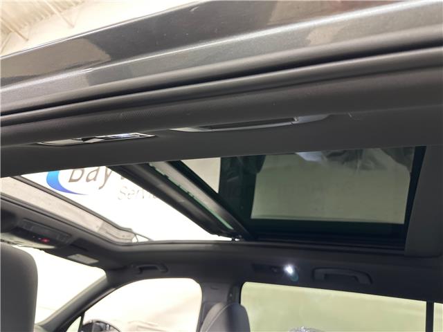 2024 Volkswagen Tiguan Comfortline R-Line Black Edition (Stk: 43430J) in Belleville - Image 7 of 25