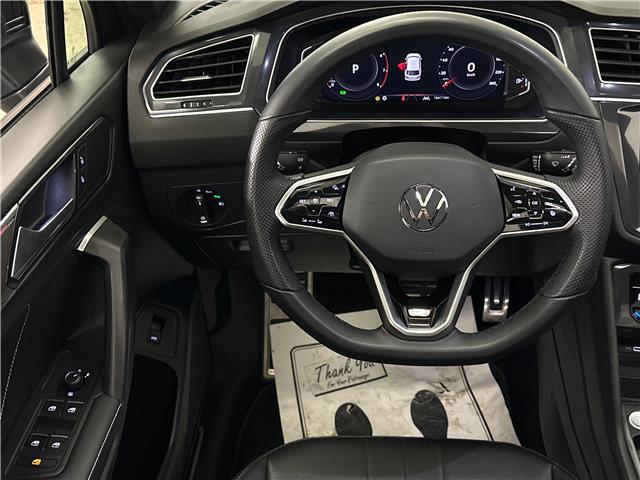 2024 Volkswagen Tiguan Comfortline R-Line Black Edition (Stk: 43430J) in Belleville - Image 9 of 25