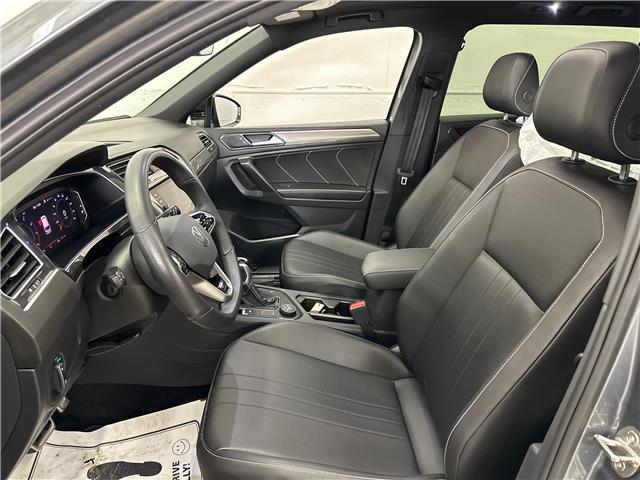 2024 Volkswagen Tiguan Comfortline R-Line Black Edition (Stk: 43430J) in Belleville - Image 10 of 25