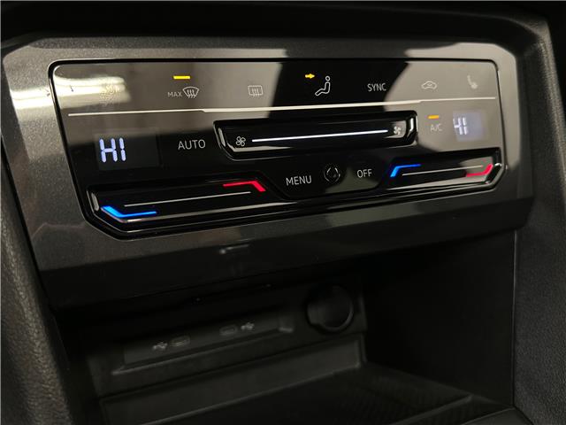 2024 Volkswagen Tiguan Comfortline R-Line Black Edition (Stk: 43430J) in Belleville - Image 16 of 25