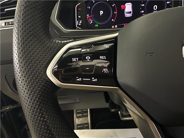2024 Volkswagen Tiguan Comfortline R-Line Black Edition (Stk: 43430J) in Belleville - Image 20 of 25
