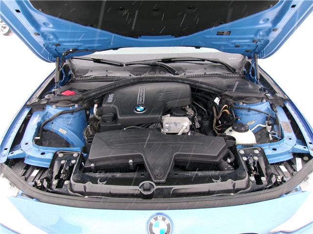 2014 BMW 328i xDrive Touring in Kitchener - Image 25 of 28
