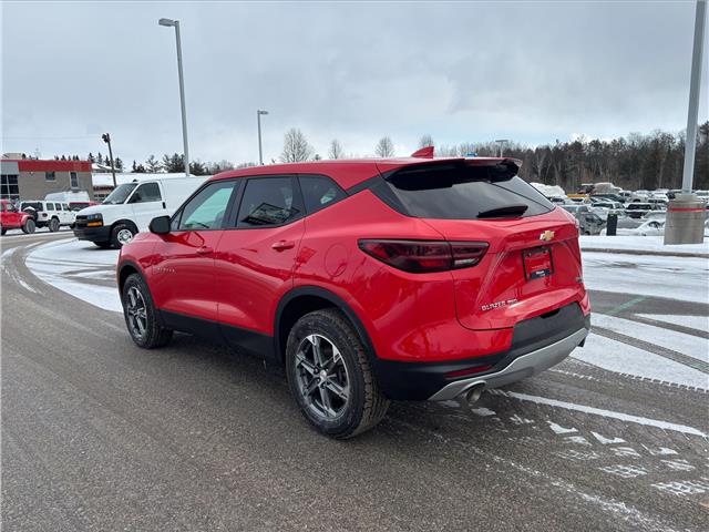 2023 Chevrolet Blazer LT (Stk: U8981A) in Uxbridge - Image 5 of 27
