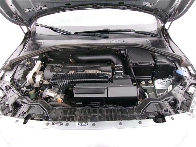 2016 Volvo V60 T5 Premier in Kitchener - Image 22 of 24 2016 Volvo V60 T5 Premier in Kitchener - Image 22 of 24