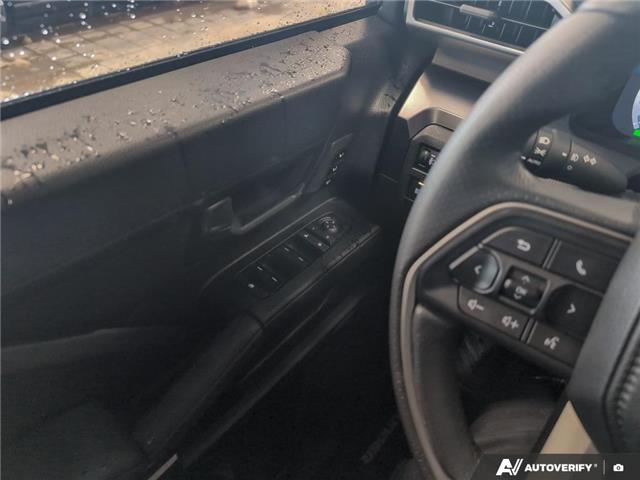 2025 Toyota 4Runner Hybrid Base (Stk: P3137) in London - Image 16 of 24