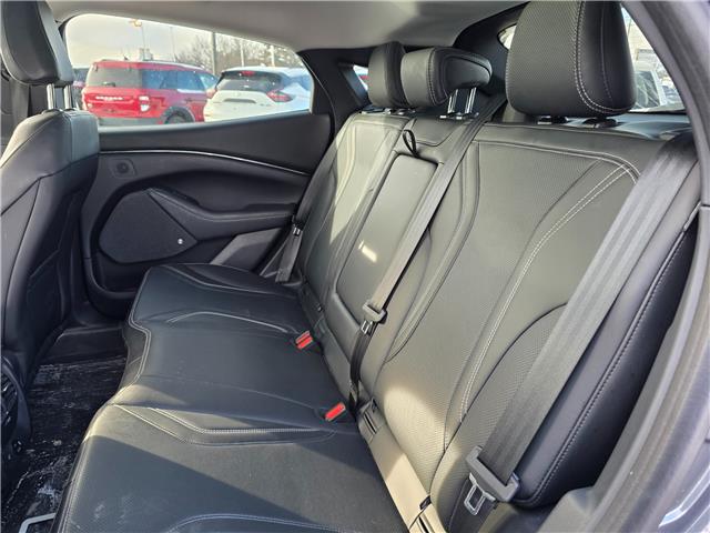 2021 Ford Mustang Mach-E Premium in Kemptville - Image 14 of 17