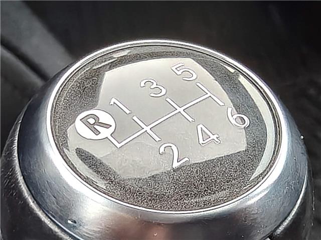 2020 Toyota Corolla SE in Ottawa - Image 2 of 28