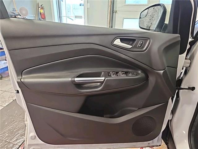 2019 Ford Escape SE (Stk: b37385) in Lower Sackville - Image 4 of 12