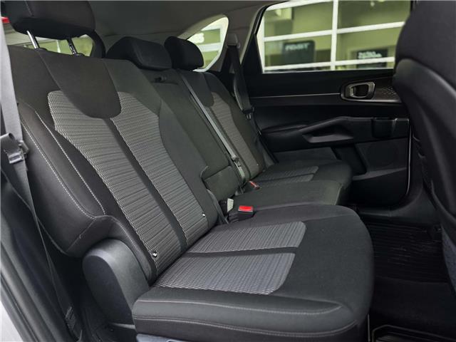 2024 Kia Sorento 2.5L LX (Stk: 51402) in Castlegar - Image 16 of 17