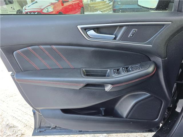 2021 Ford Edge ST Line in Kemptville - Image 12 of 18 2021 Ford Edge ST Line in Kemptville - Image 12 of 18