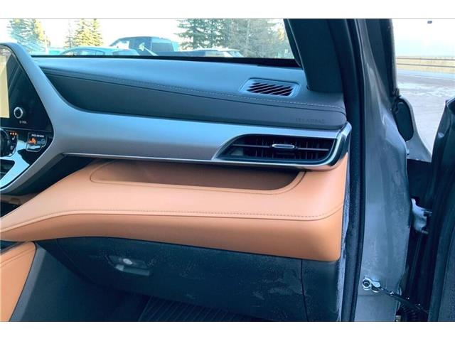 2026 Toyota Highlander Hyb  (Stk: 26B5147) in Sherwood Park - Image 14 of 30