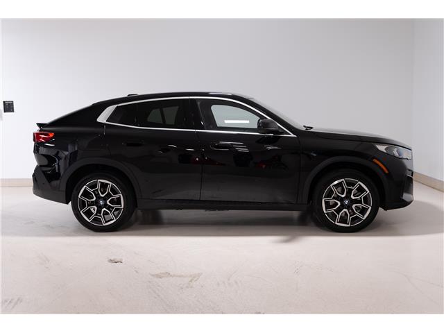 2025 BMW X2 xDrive28i (Stk: ARUC949) in Calgary - Image 4 of 28