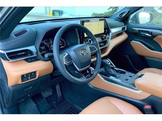 2026 Toyota Highlander Hyb  (Stk: 26B5147) in Sherwood Park - Image 12 of 30