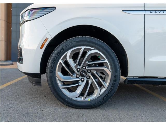 2026 Lincoln Navigator L Reserve (Stk: T-732) in Calgary - Image 8 of 23