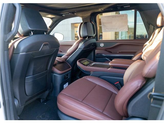 2026 Lincoln Navigator L Reserve (Stk: T-732) in Calgary - Image 20 of 23