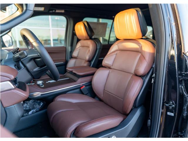 2026 Lincoln Navigator Reserve (Stk: T-726) in Calgary - Image 11 of 21 2026 Lincoln Navigator Reserve (Stk: T-726) in Calgary - Image 11 of 21