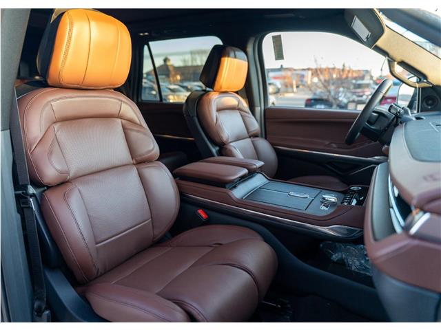 2026 Lincoln Navigator Reserve (Stk: T-726) in Calgary - Image 19 of 21 2026 Lincoln Navigator Reserve (Stk: T-726) in Calgary - Image 19 of 21