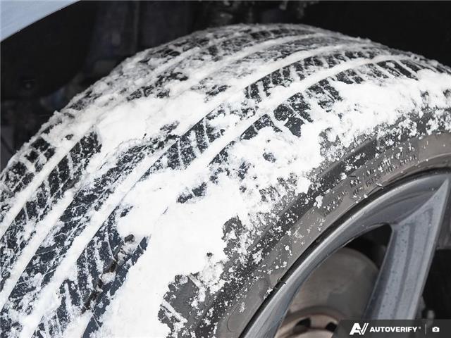 2026 Genesis GV70 3.5T Sport Quilting (Stk: 127927) in London - Image 7 of 27