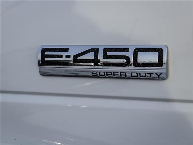 2024 Ford E-450 Cutaway Base (Stk: P23889) in Toronto - Image 12 of 14